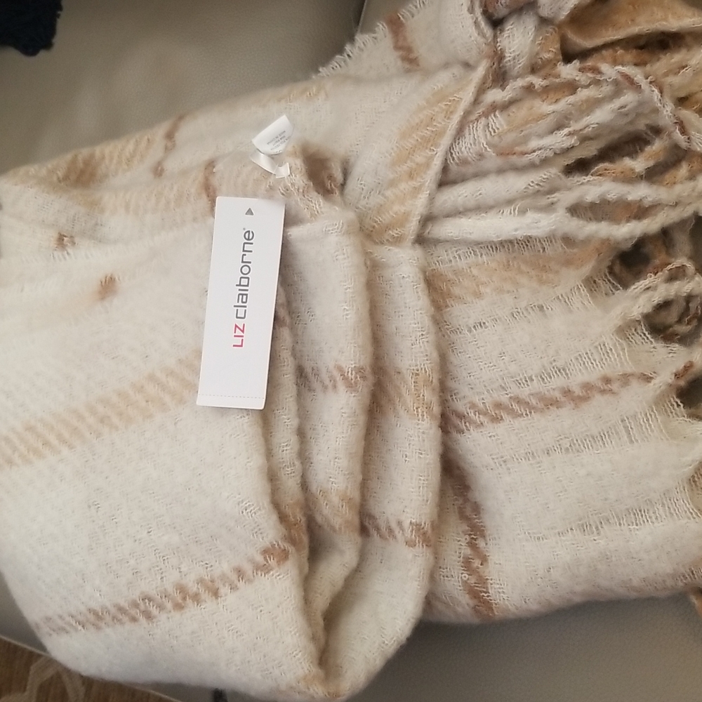 Liz Claiborne Wrap - Picture 2 of 4